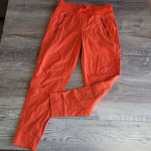 (2) Athleta joggers!